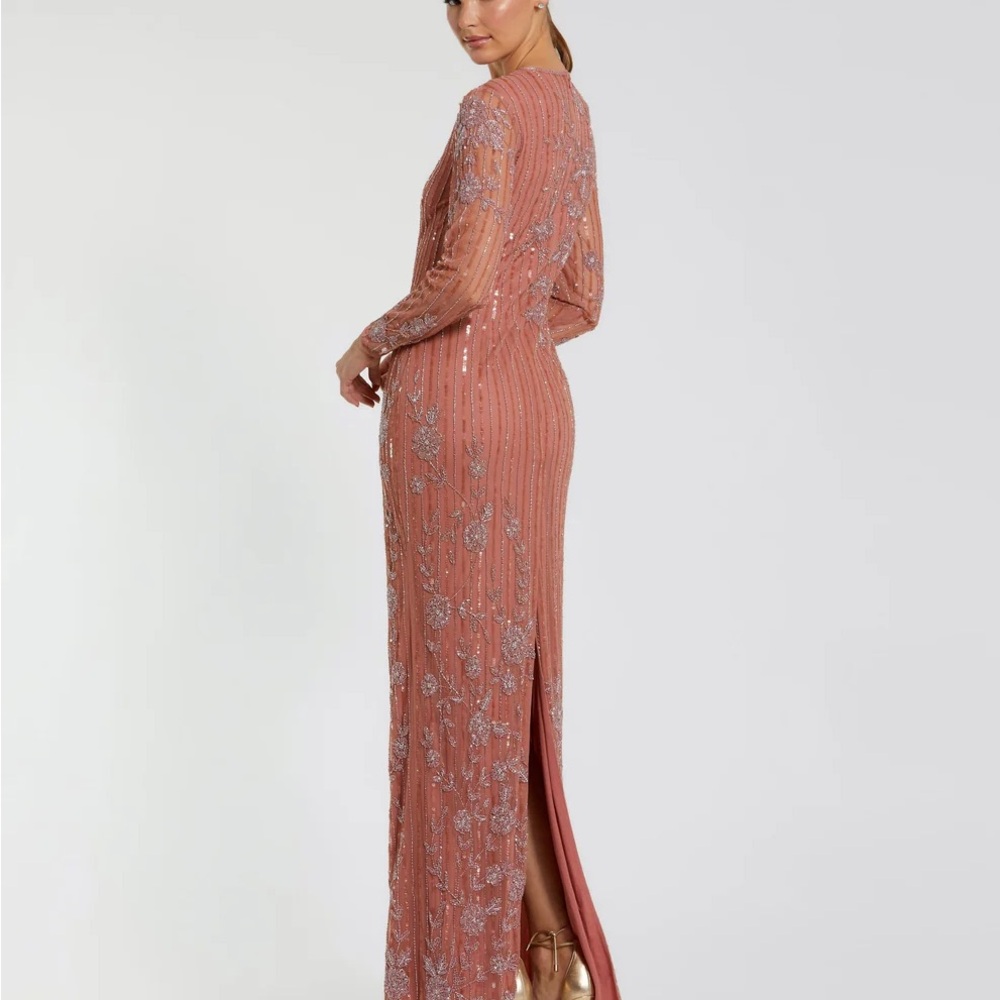 MAC DUGGAL
Pink Embellished High Neck Illusion Long Sleeve Gown SIZE 6 in Rose - Picture 3 of 3
